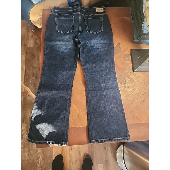 Signature Levis Jeans Womens Size 12 Short Low Rise Boot Cut Stretch Whiskered - Picture 7 of 9